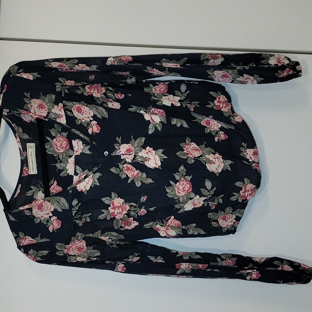 Navy & floral top